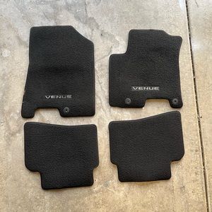 Hyundai Venue 2020-2024 carpet floor mats